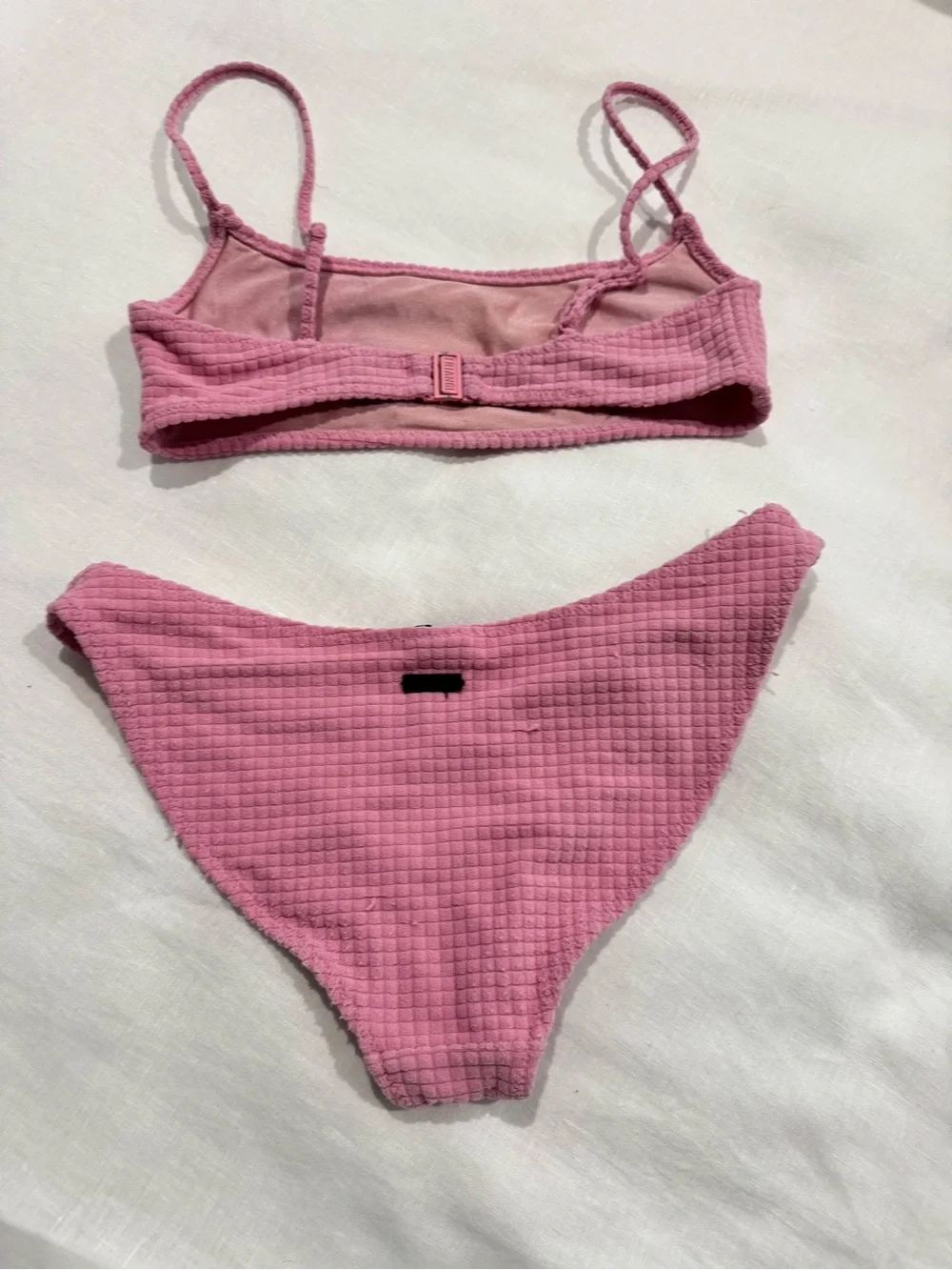 triangl swimwear Pink Textured Bikini Set
